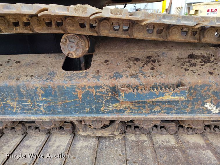 image for item DP5024 2013 Hyundai Robex 235LCR-9 excavator