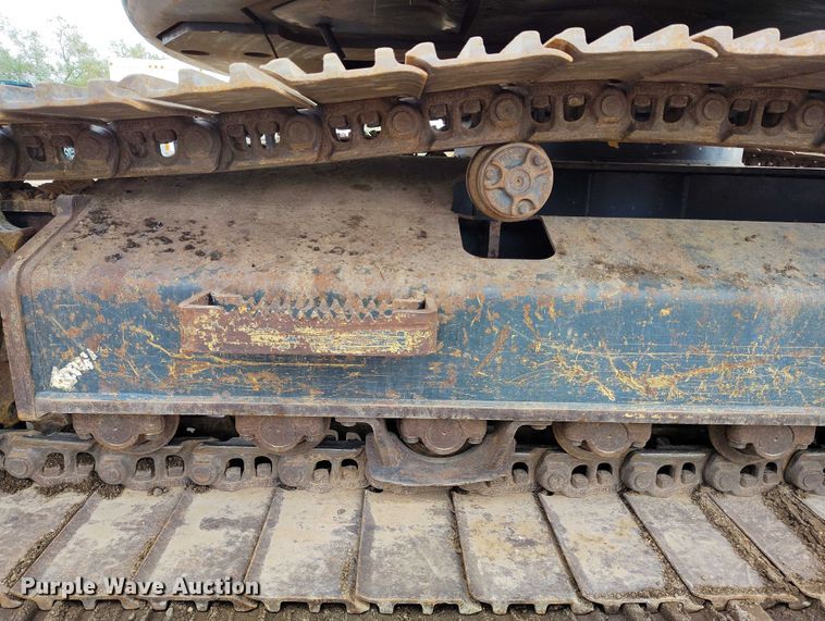 image for item DP5024 2013 Hyundai Robex 235LCR-9 excavator