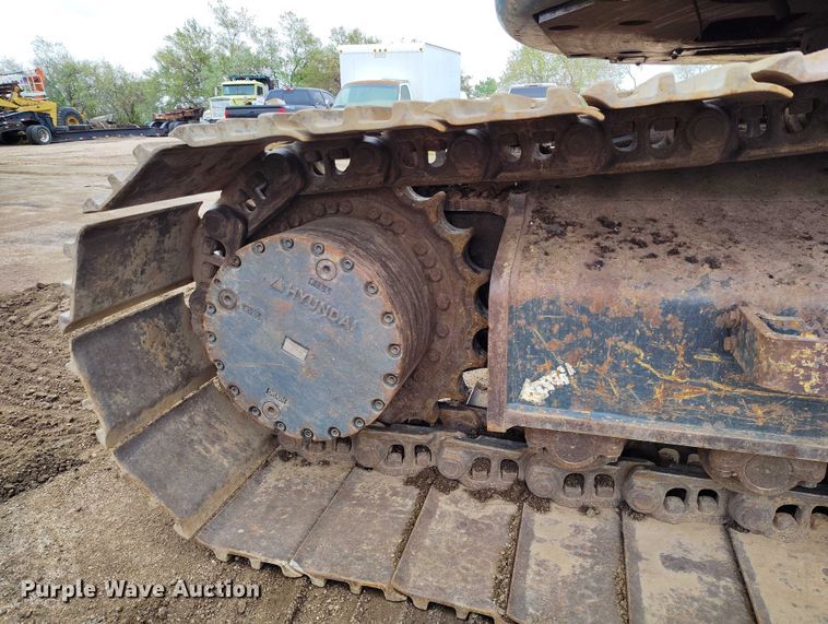 image for item DP5024 2013 Hyundai Robex 235LCR-9 excavator