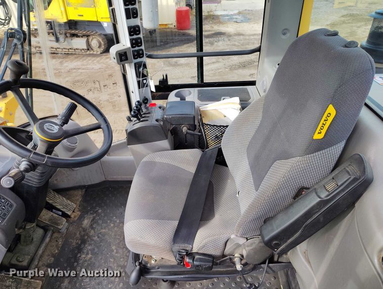 image for item DP5025 2017 Volvo L60H wheel loader