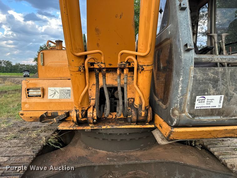 image for item DP8890 1999 Case 9040B excavator