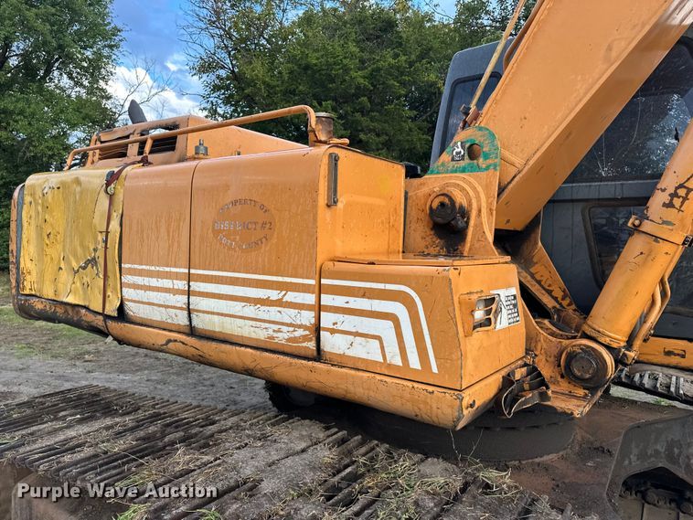 image for item DP8890 1999 Case 9040B excavator