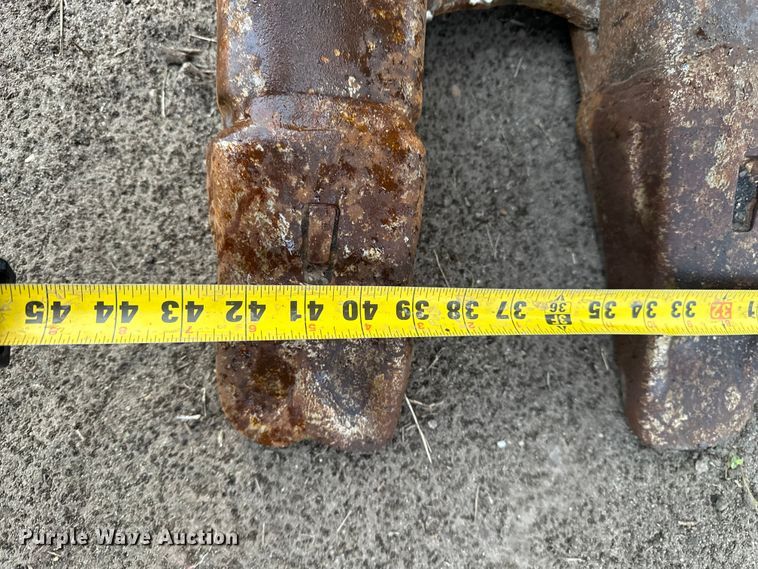 image for item DP8890 1999 Case 9040B excavator