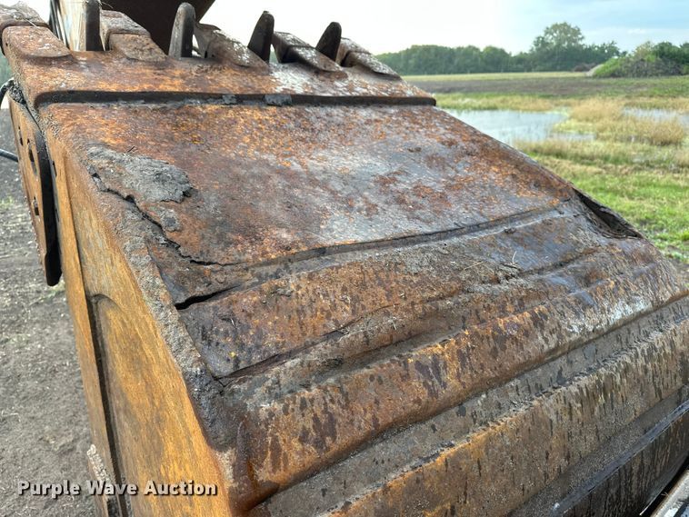 image for item DP8890 1999 Case 9040B excavator