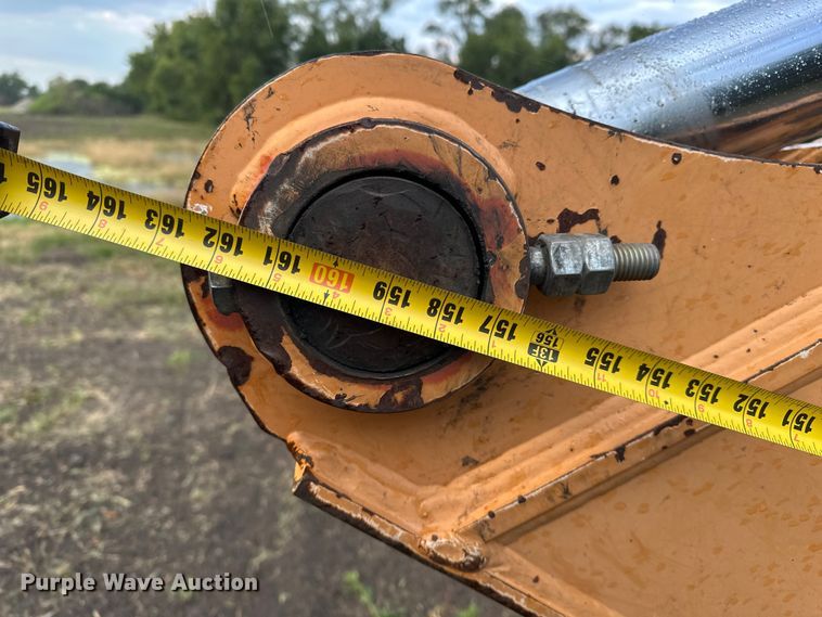 image for item DP8890 1999 Case 9040B excavator