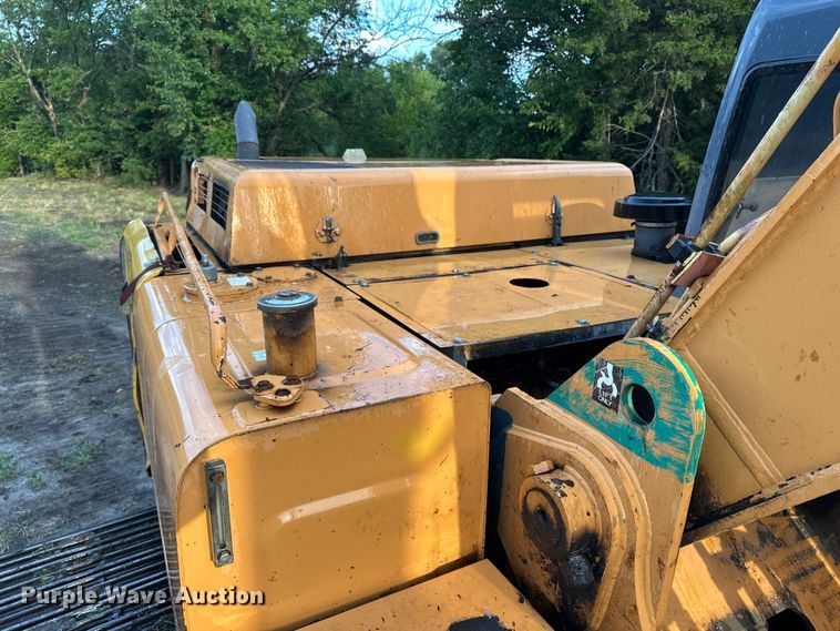 image for item DP8890 1999 Case 9040B excavator