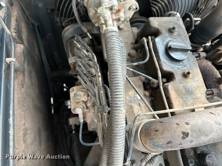 image for item DP8890 1999 Case 9040B excavator