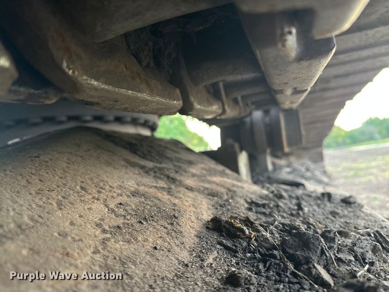 image for item DP8890 1999 Case 9040B excavator