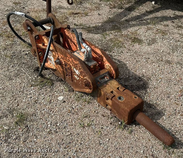 image for item DP8904 NPK GH-2 breaker