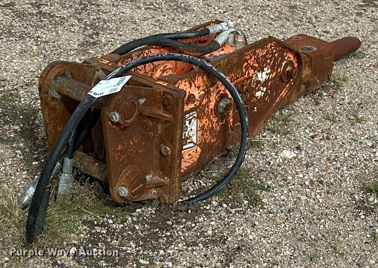 image for item DP8904 NPK GH-2 breaker