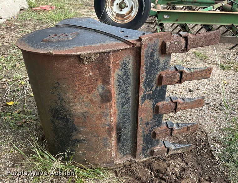 image for item DP8911 TAG bucket