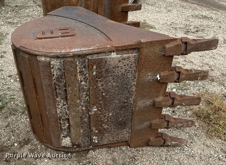 image for item DP8912 (3) WB buckets