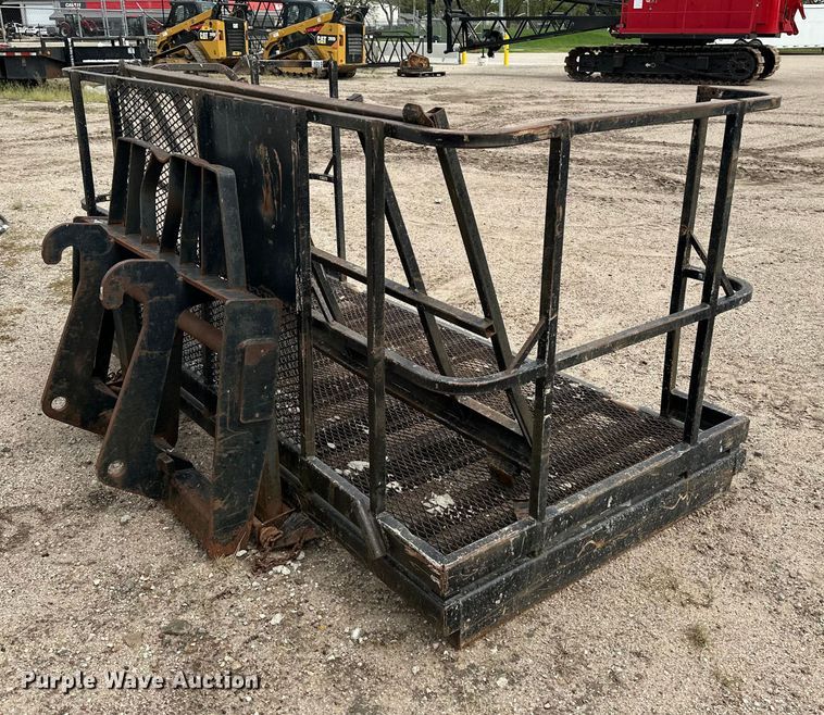 image for item DP8913 Man basket