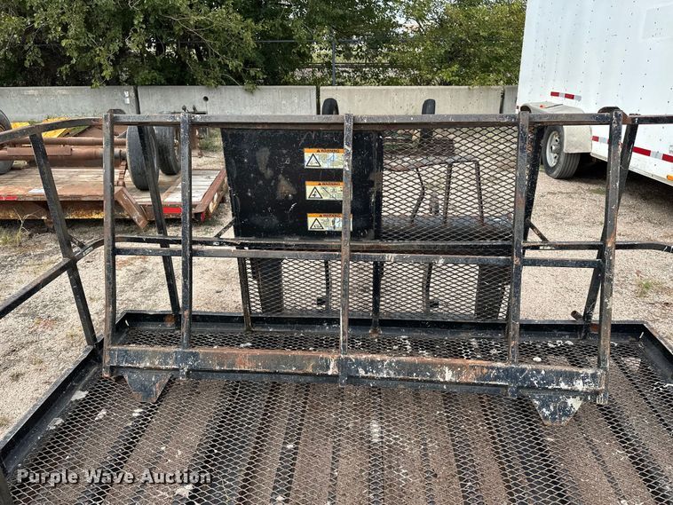 image for item DP8913 Man basket