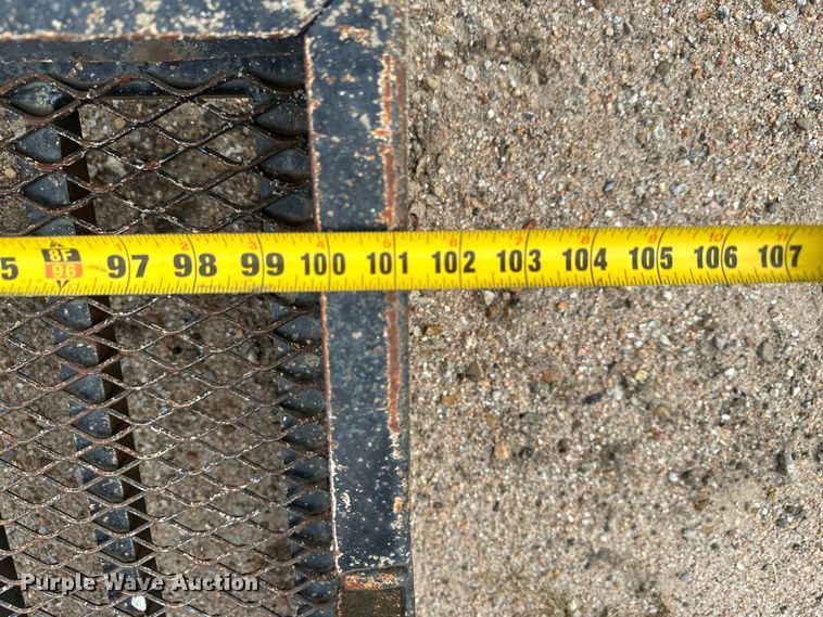 image for item DP8913 Man basket