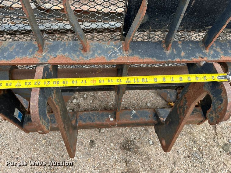 image for item DP8913 Man basket