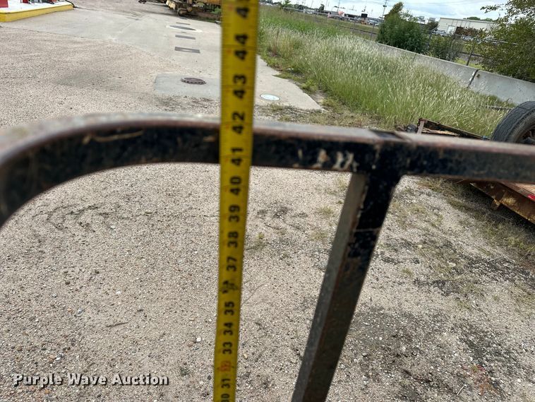 image for item DP8913 Man basket