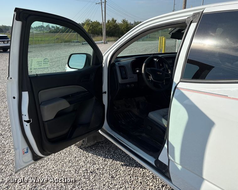 image for item DU1372 2016 Chevrolet Colorado Ext. Cab pickup truck