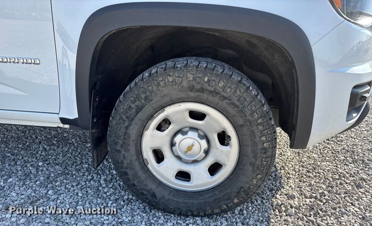 image for item DU1372 2016 Chevrolet Colorado Ext. Cab pickup truck