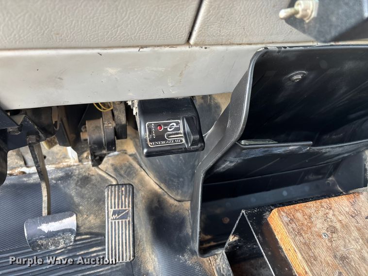 image for item DU1374 2005 Freightliner FL70 bucket truck