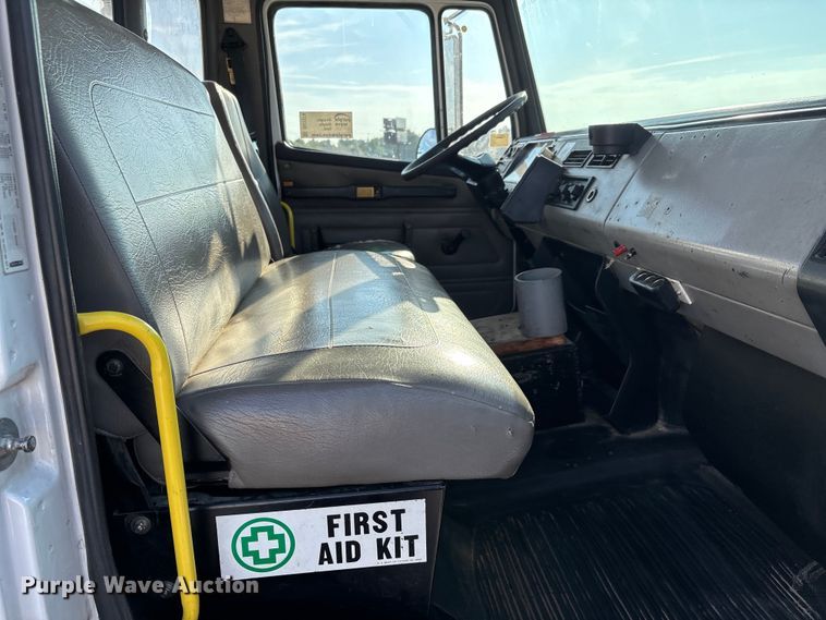 image for item DU1374 2005 Freightliner FL70 bucket truck