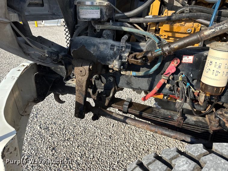 image for item DU1374 2005 Freightliner FL70 bucket truck