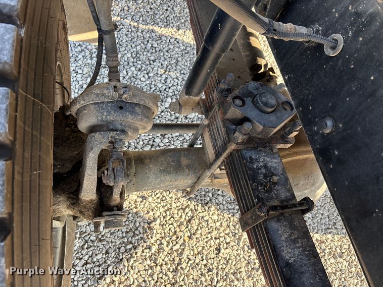 image for item DU1374 2005 Freightliner FL70 bucket truck