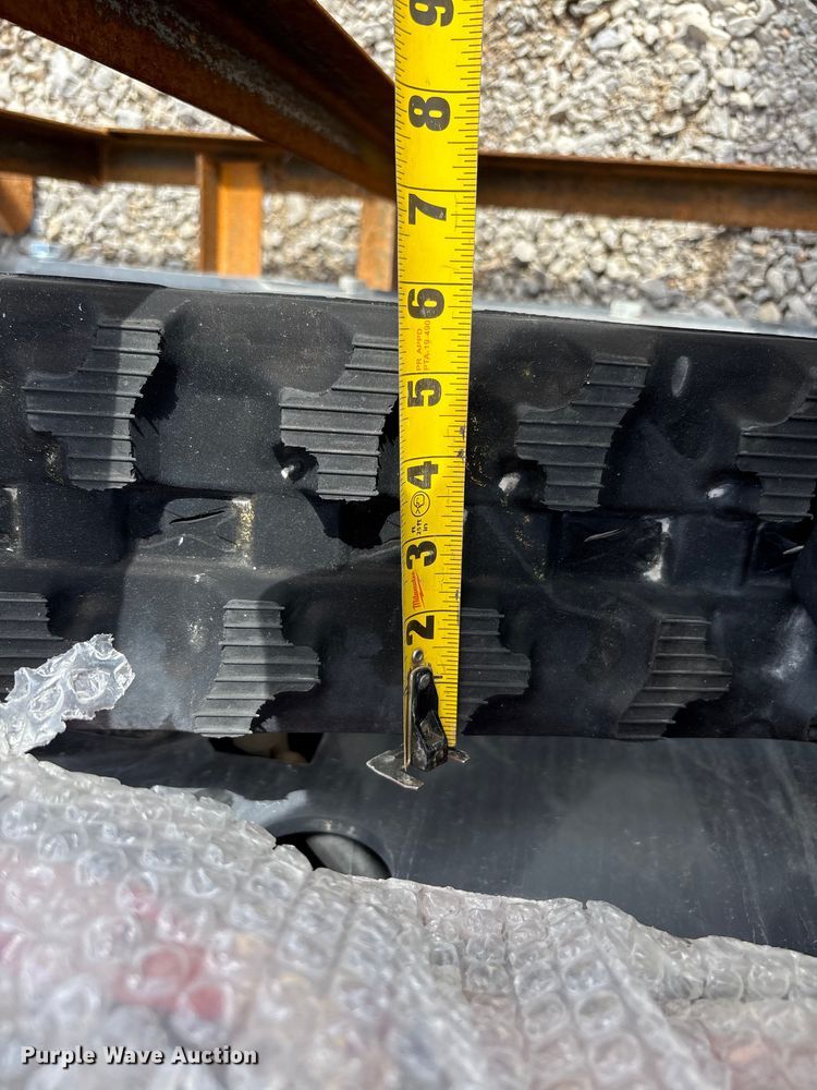 image for item DU1381 2025 AGT YSRT14 compact utility loader