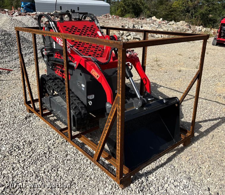 image for item DU1382 2025 AGT YSRT14 compact utility loader