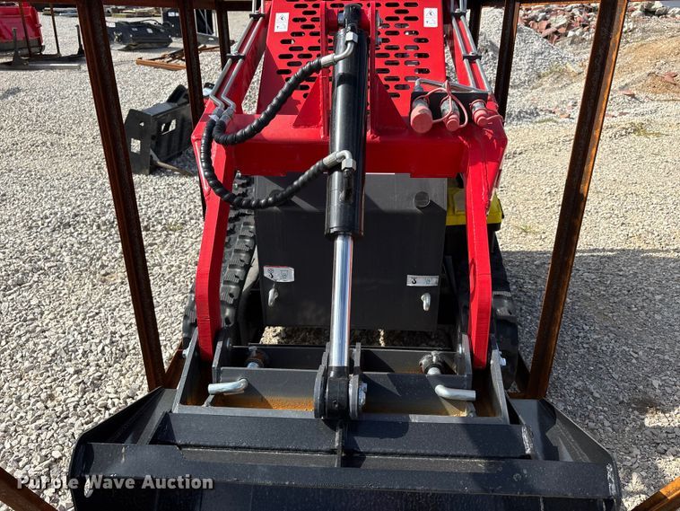 image for item DU1382 2025 AGT YSRT14 compact utility loader