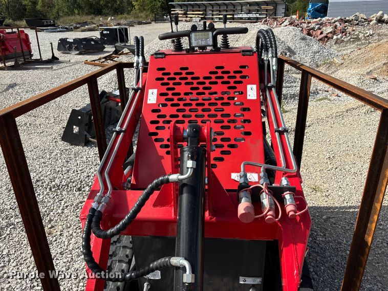 image for item DU1382 2025 AGT YSRT14 compact utility loader