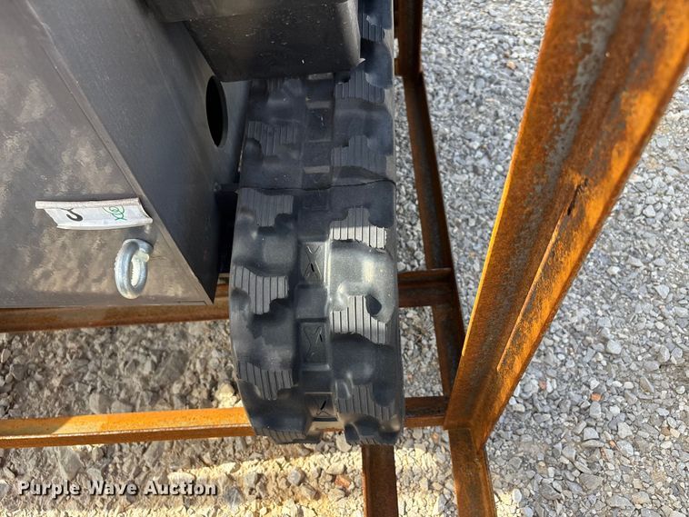 image for item DU1382 2025 AGT YSRT14 compact utility loader