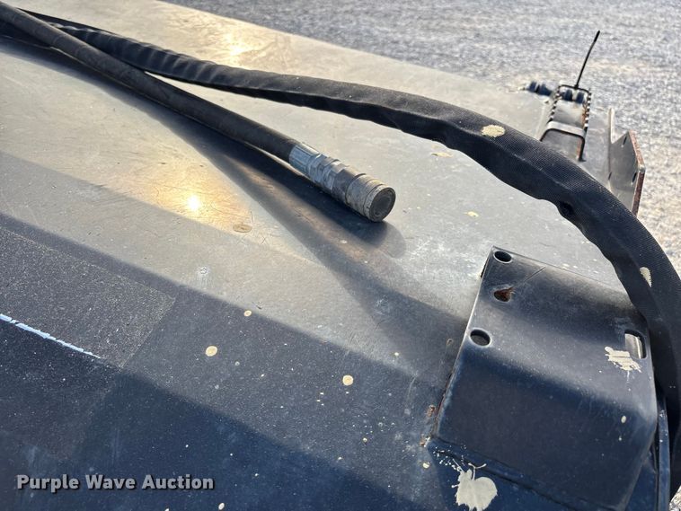 image for item DU1385 Edge 72