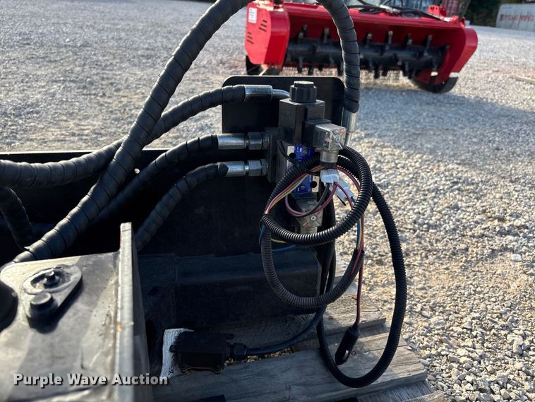 image for item DU1391 2025 GIYI GY-SZYMJ compact utility loader stump grinder