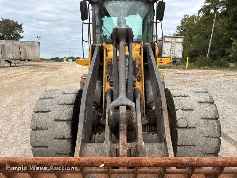 image for item DU1405 2011 Volvo L110F wheel loader