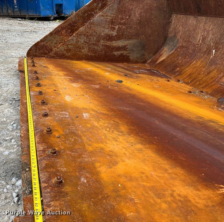 image for item DU1405 2011 Volvo L110F wheel loader