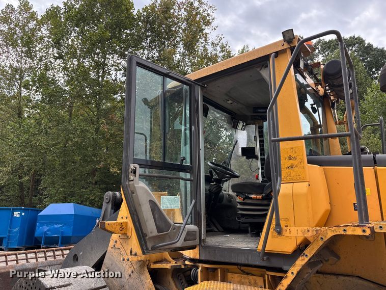 image for item DU1405 2011 Volvo L110F wheel loader