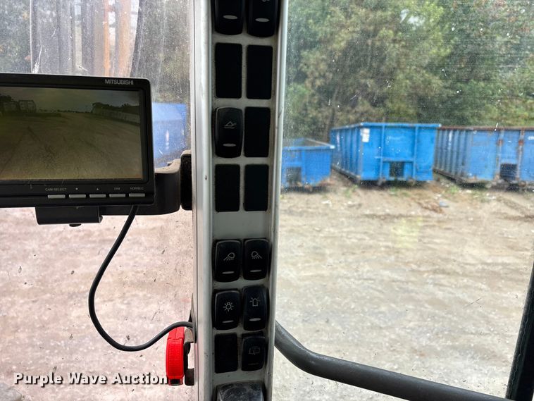 image for item DU1405 2011 Volvo L110F wheel loader