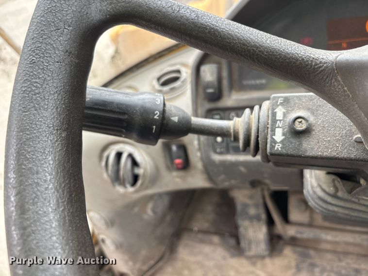 image for item DU1405 2011 Volvo L110F wheel loader