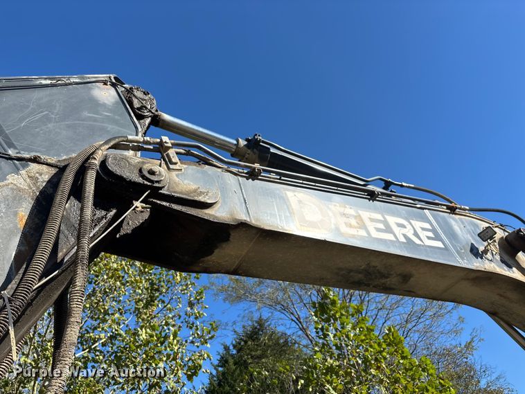 image for item DU1407 2015 John Deere 380G LC excavator