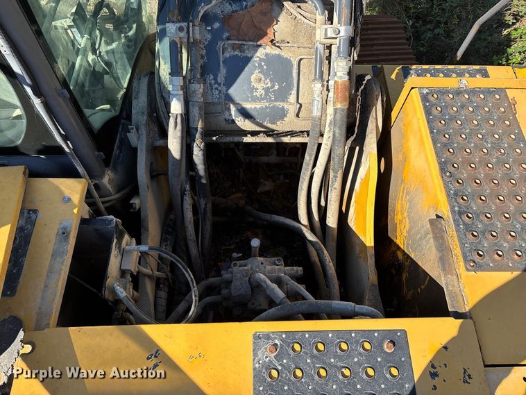 image for item DU1407 2015 John Deere 380G LC excavator