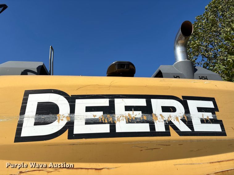 image for item DU1407 2015 John Deere 380G LC excavator
