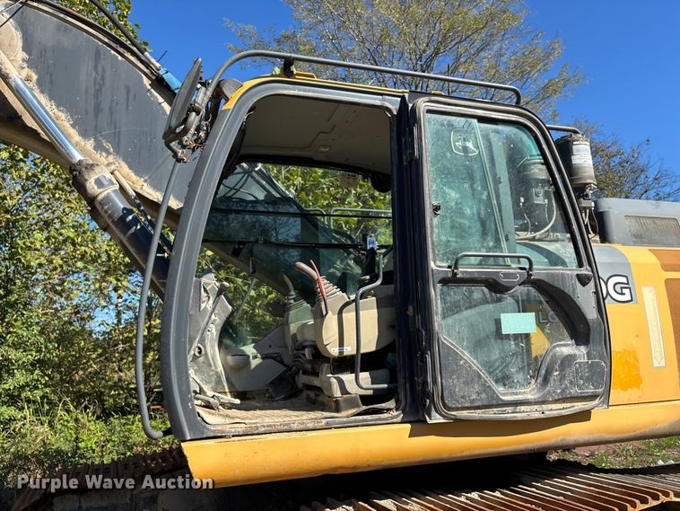 image for item DU1407 2015 John Deere 380G LC excavator