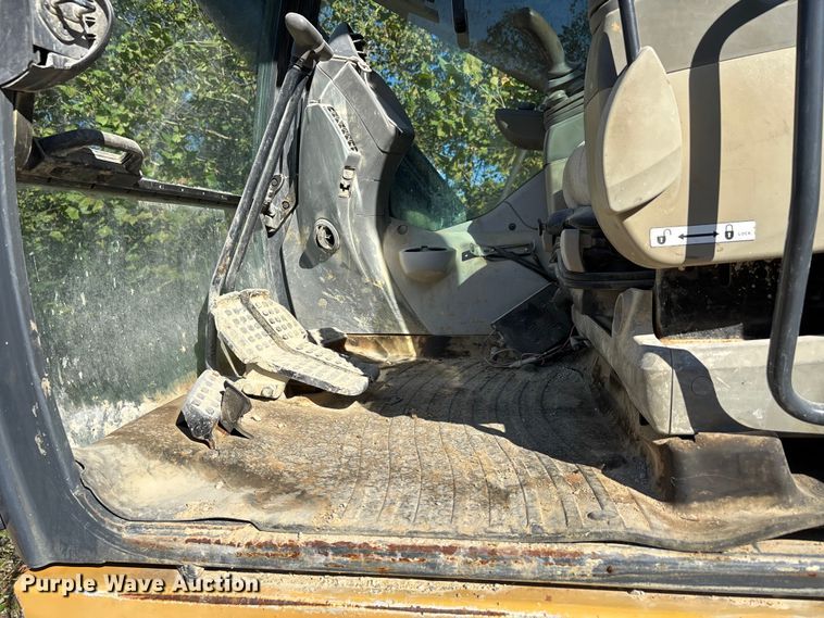 image for item DU1407 2015 John Deere 380G LC excavator