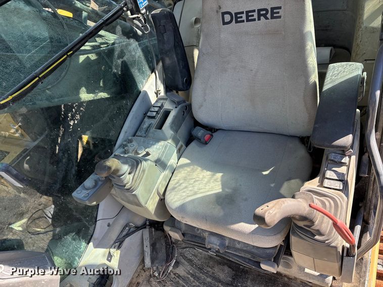 image for item DU1407 2015 John Deere 380G LC excavator