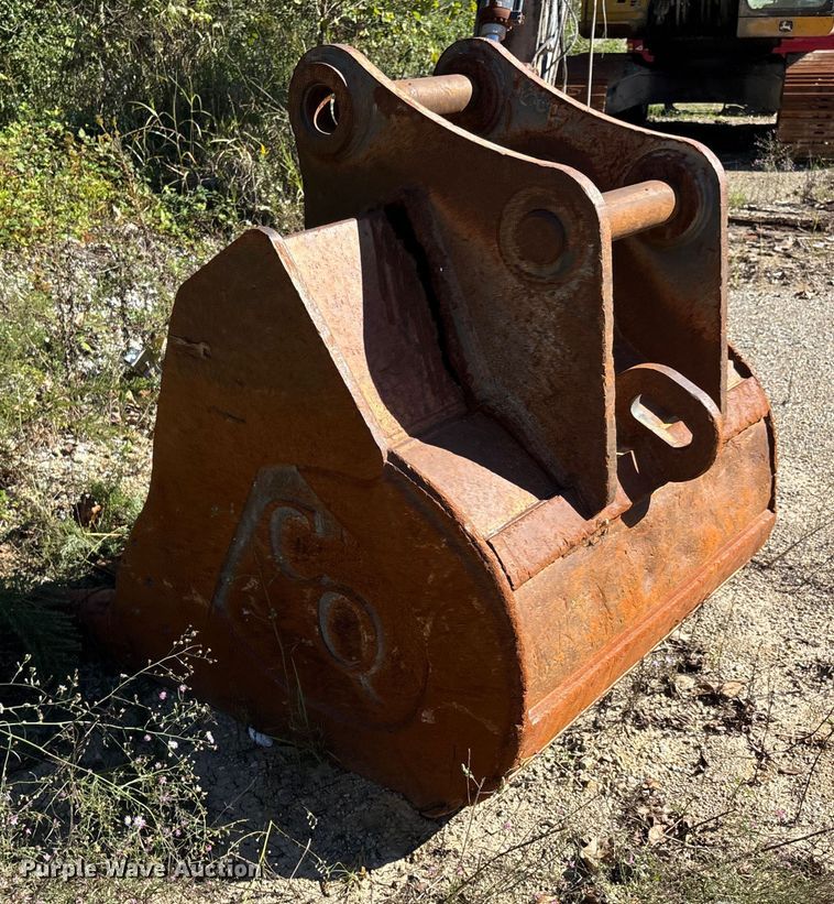 image for item DU1407 2015 John Deere 380G LC excavator