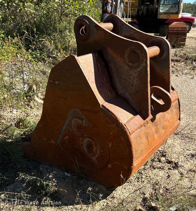 image for item DU1407 2015 John Deere 380G LC excavator