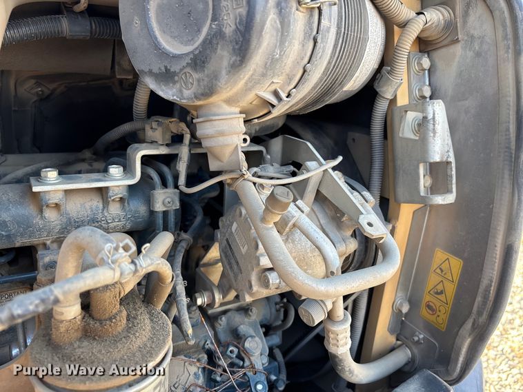 image for item DU1421 2015 Kubota U35-4 mini excavator