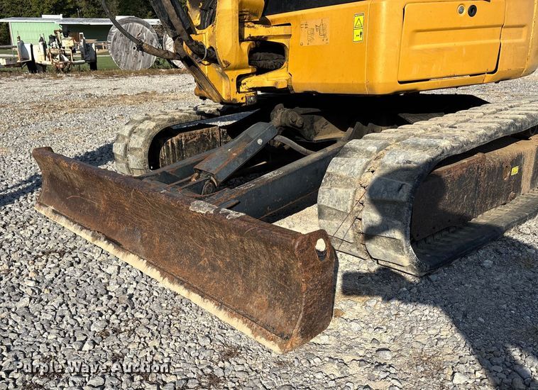 image for item DU1422 2011 Caterpillar 304D CR mini excavator