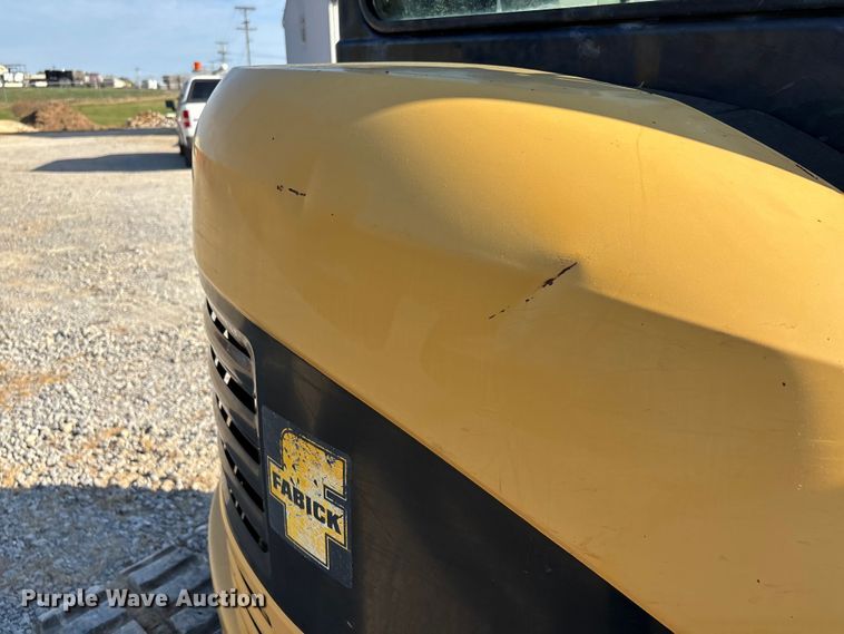 image for item DU1422 2011 Caterpillar 304D CR mini excavator